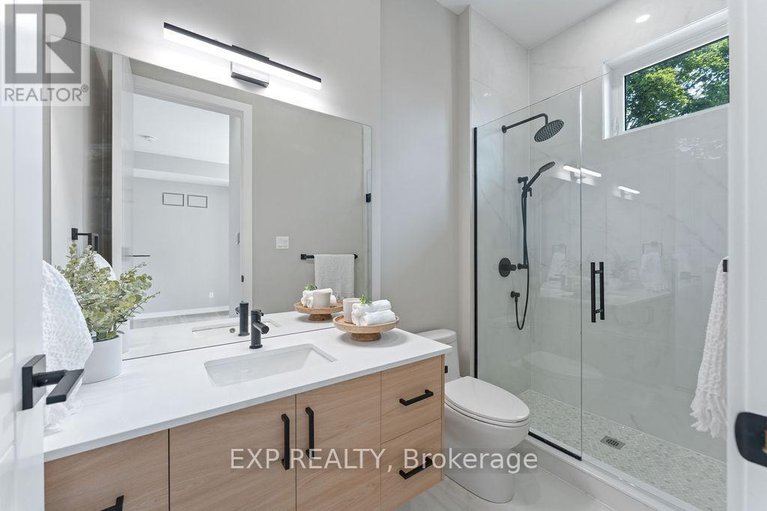28720772/261-dovercourt-avenue/westborohampton-park/ottawa/ontario/K1Z5P5_31