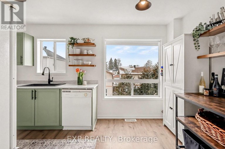 29575079/211-gershwin-private/westcliffe-estates/ottawa/ontario/K2H1G6_13