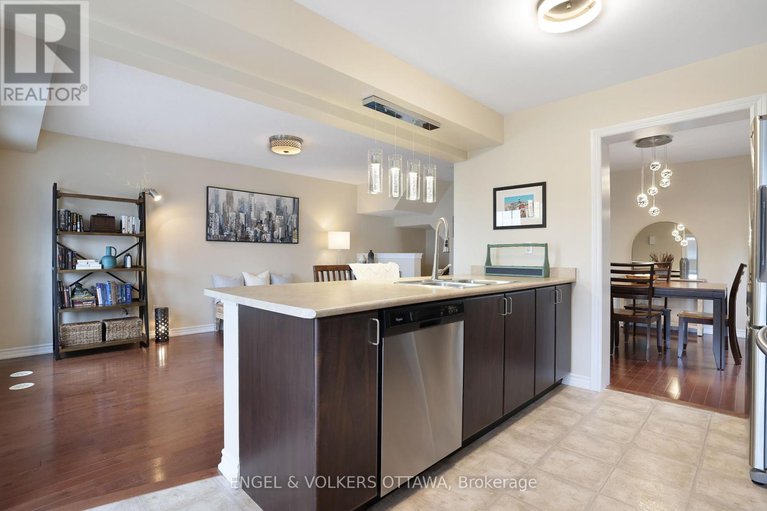 28822087/2421-nutgrove-avenue/half-moon-bay/ottawa/ontario/K2J0X4_18