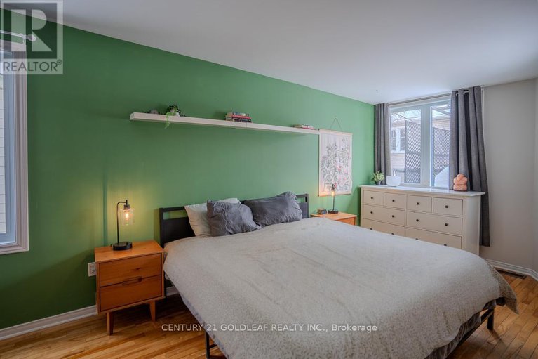 29418549/1075-north-river-road/overbrook/ottawa/ontario/K1K3V9_26