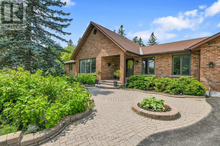 28882627/102-delaney-drive/huntley-ward-south-west/ottawa/ontario/K0A1L0_3