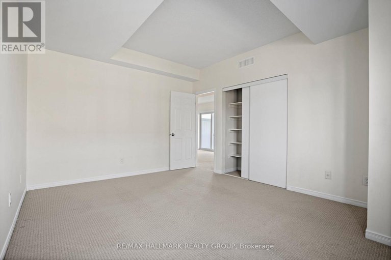 29648619/42-sternes-private/springridgeeast-village/ottawa/ontario/K4A0X8_17