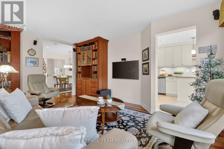 29591881/210-hunterbrook-street-n/morgans-grantsouth-march/ottawa/ontario/K2K0E6_22