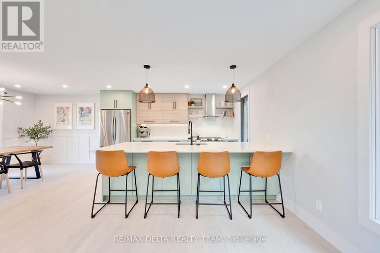 29202255/2556-gravelle-crescent/blackburn-hamlet/ottawa/ontario/K1B3A3_5