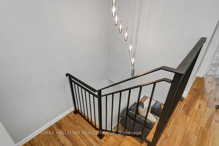 29513772/78-havenhurst-crescent/hunt-club-parkgreenboro/ottawa/ontario/K1T3G5_27