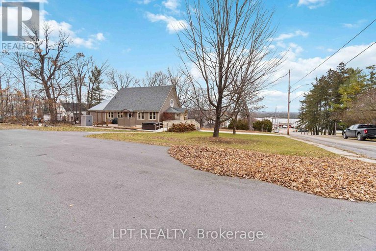 28682473/26-charbonneau-street/mcnabbraeside-twps/mcnabbraeside/ontario/K0A1G0_2