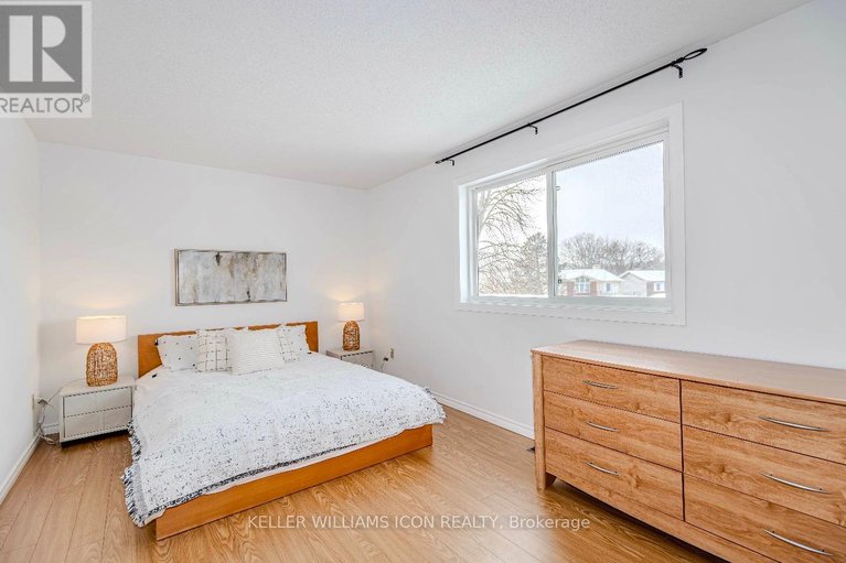 29292675/8-104-mcdermot-court/katimavik/ottawa/ontario/K2L3V2_12