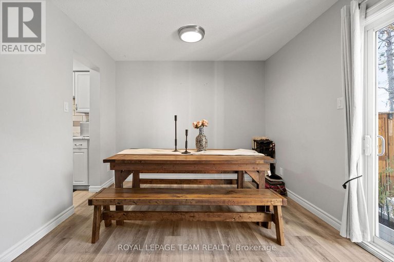 29049397/1578-cheevers-crescent/fallingbrookpineridge/ottawa/ontario/K4A2J8_9