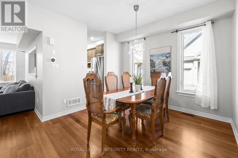 29655323/27-orange-blossom-private/blossom-parkleitrim/ottawa/ontario/K1T0M9_6