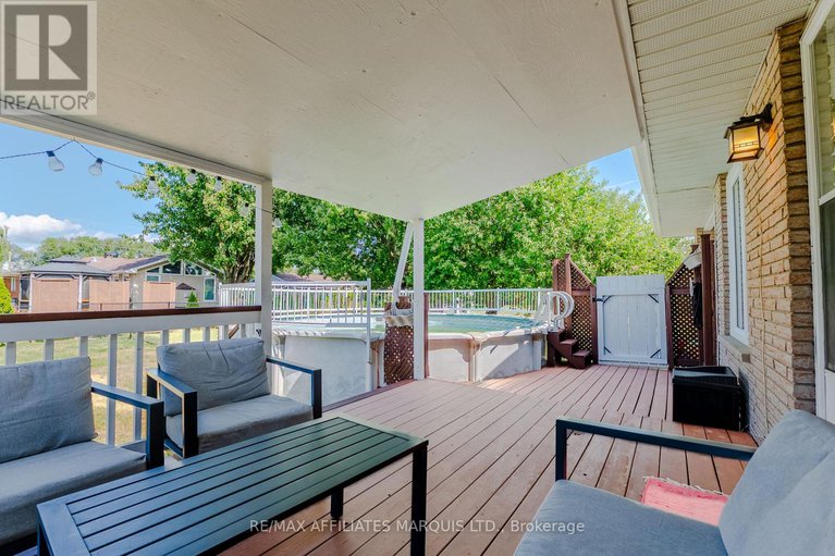 28780617/18223-oak-drive/south-glengarry-charlottenburgh-twp/south-glengarry/ontario/K0C2J0_32