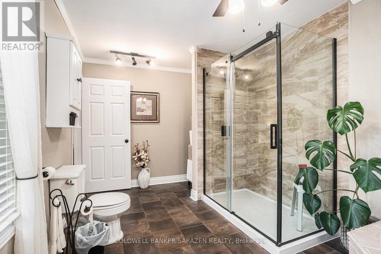28589212/8289-rodney-farm-drive/osgoode-twp-north-of-reg-rd-6/ottawa/ontario/K0A2P0_21