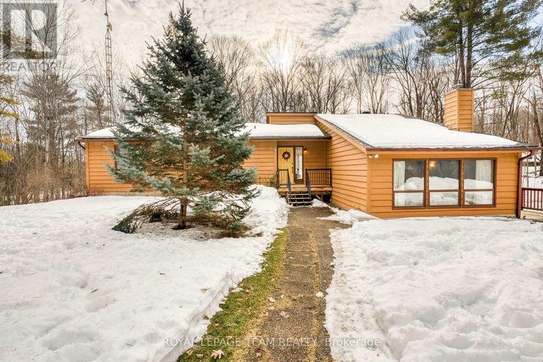 29456140/1814-old-perth-road/mississippi-mills-ramsay-twp/mississippi-mills/ontario/K0A1A0_1