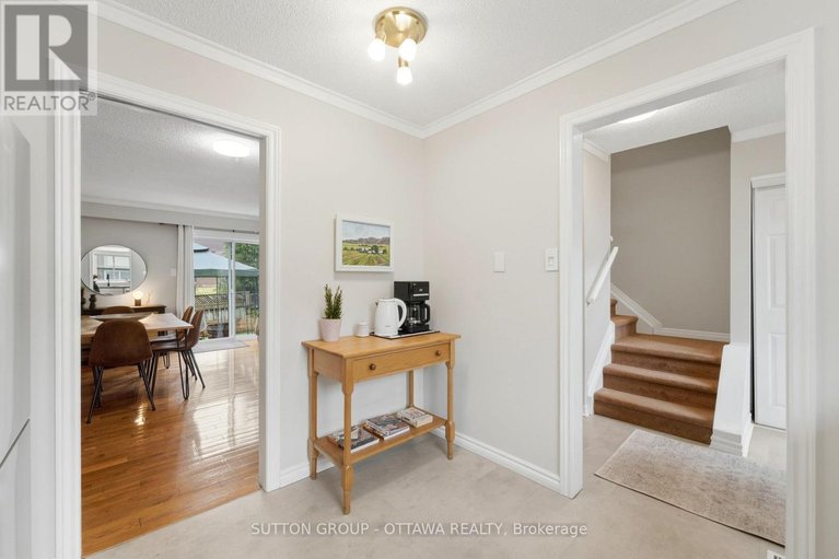 29617710/3907e-old-richmond-road/arbeatha-park/ottawa/ontario/K2H8T8_21