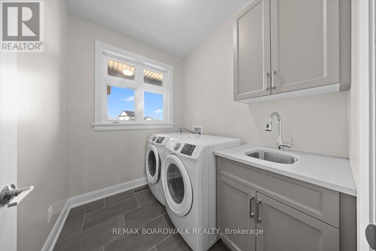 29565917/137-coyles-drive-s/beckwith-twp/beckwith/ontario/K0A1B0_21