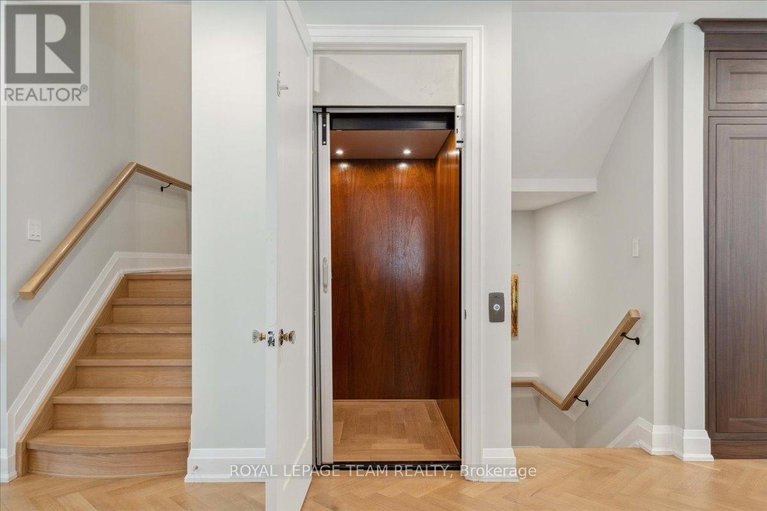 28831579/506-piccadilly-avenue/ottawa-west/ottawa/ontario/K1Y0H8_21