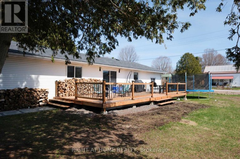 29658315/14-fisher-street/mcnabbraeside-twps/mcnabbraeside/ontario/K0A3L0_22