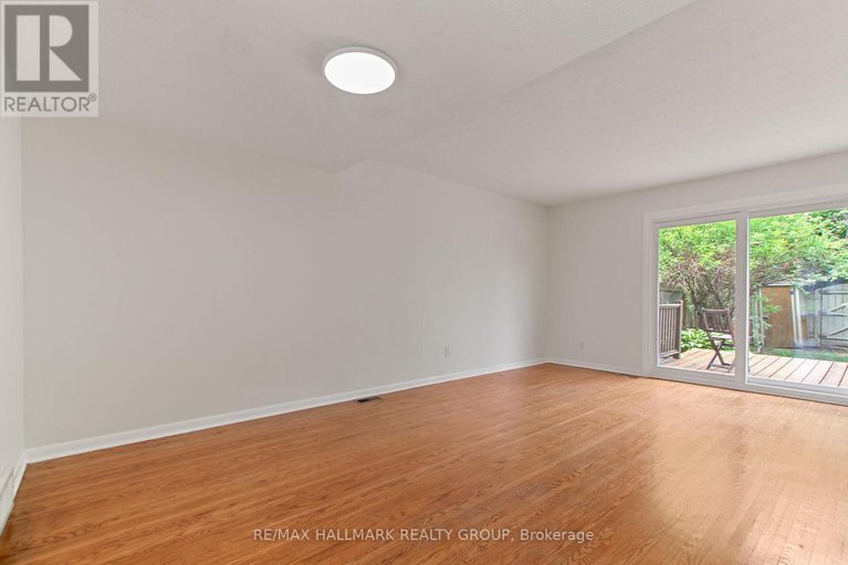 28491810/1326-morrison-drive/redwood-park/ottawa/ontario/K2H7L9_12