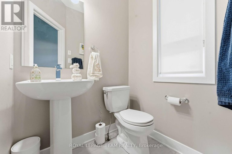 29036098/542-borbridge-avenue/riverside-southgloucester-glen/ottawa/ontario/K4M0H9_21