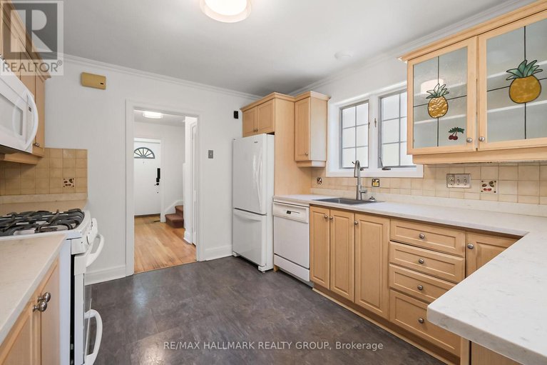 28776186/82-laurentian-place/civic-hospital/ottawa/ontario/K1Y4E2_14