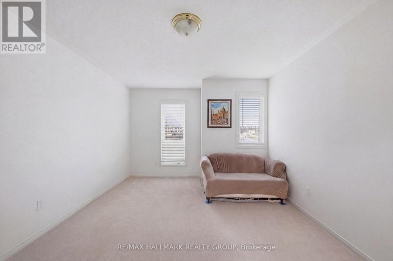 29599648/747-larcastle-circle/avalon-east/ottawa/ontario/K4A4Z2_38