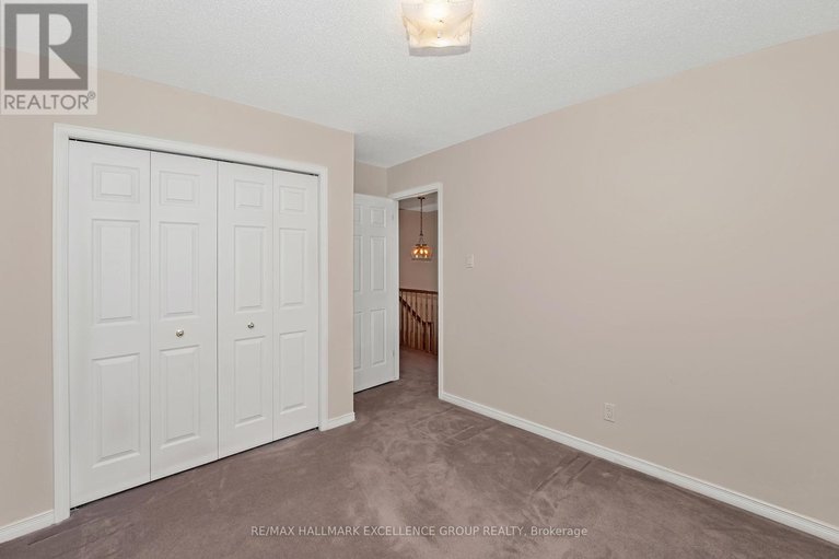 29046718/1556-tonilee-drive/carson-grove/ottawa/ontario/K1J1C1_33