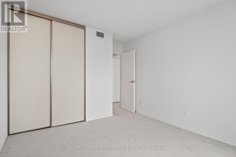 29216241/1603-160-george-street/lower-townbyward-market/ottawa/ontario/K1N9M2_30