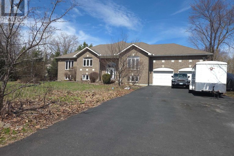 29625130/6637-stanmore-street/greely/ottawa/ontario/K4P1G7_1