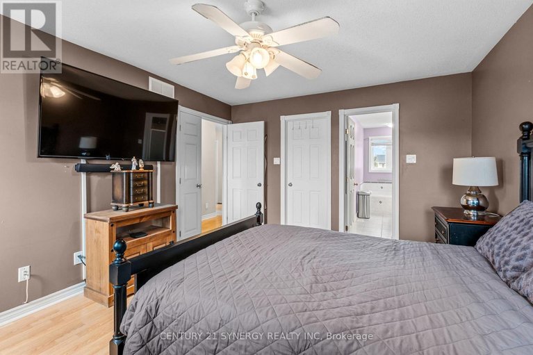 29678242/207-stiver-street/village-of-russell/russell/ontario/K4R1G9_28