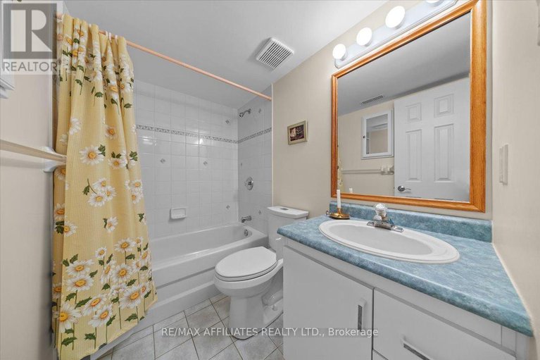 28623558/1694-toulouse-crescent/orleanssunridge/ottawa/ontario/K1C6K3_34