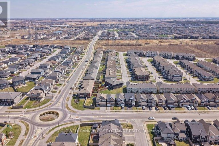 29649584/4852-abbott-street-e/emerald-meadowstrailwest/ottawa/ontario/K2S1E7_27