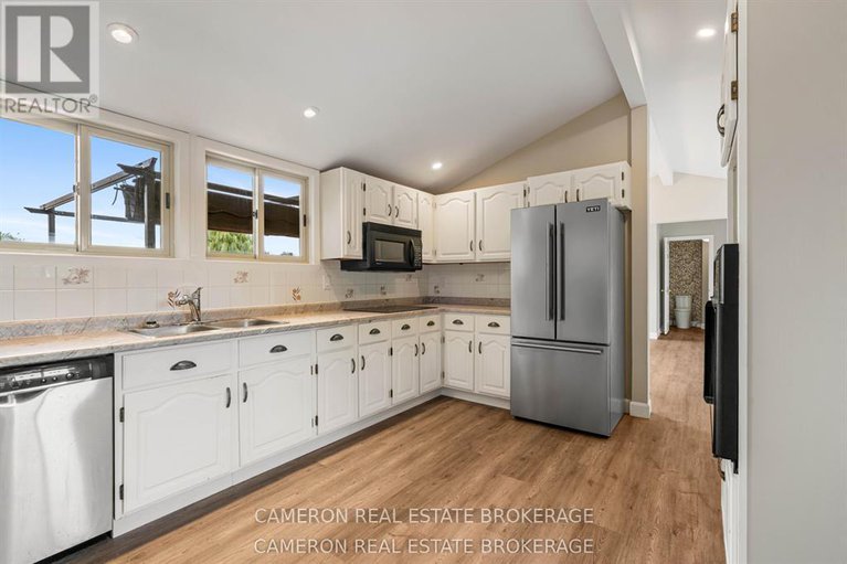 29154277/15474-manning-road/south-stormont-osnabruck-twp/south-stormont/ontario/K0C1M0_8