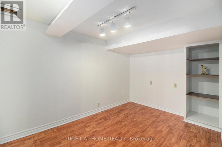 29025914/6357-st-louis-drive/hiawatha-parkconvent-glen/ottawa/ontario/K1C2X9_28