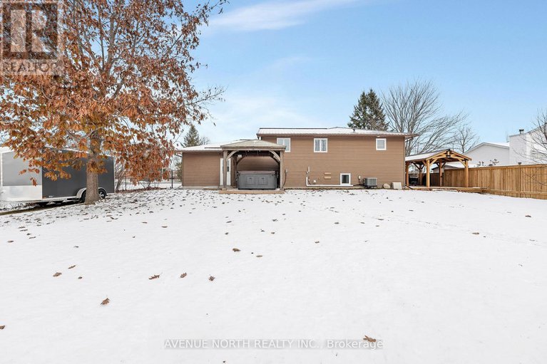 29416528/7028-shadow-ridge-drive/greely/ottawa/ontario/K4P1B7_36