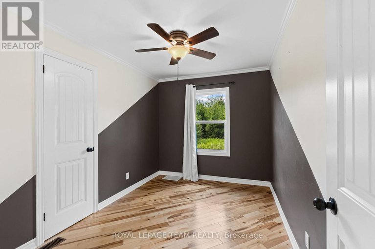 28520318/1523-drummond-con-6b-road/drummond-n-elmsley-drummond-twp/drummondnorth-elmsley/ontario/K7H3C8_22