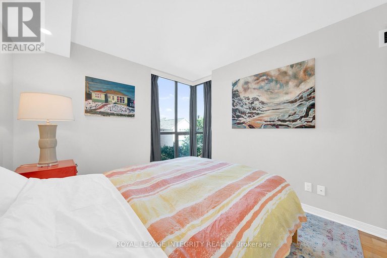 28787338/217-35-murray-street/lower-townbyward-market/ottawa/ontario/K1N9M5_25