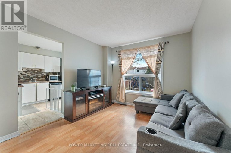 28626249/1508-launay-avenue/fallingbrookpineridge/ottawa/ontario/K4A3S1_7