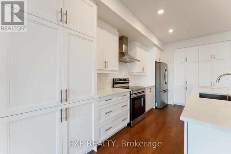 29130653/796-solarium-avenue/riverside-southgloucester-glen/ottawa/ontario/K4M0N7_5