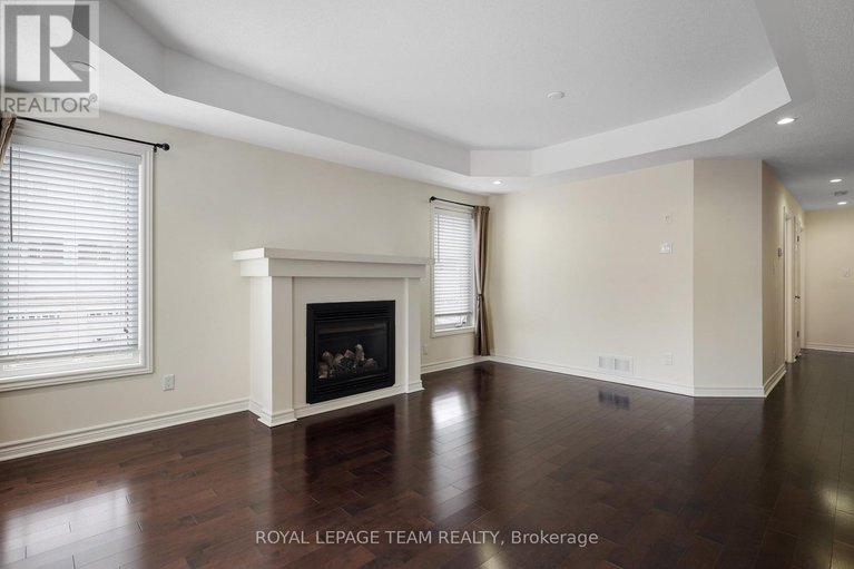 29142167/4-385-paseo-private/centrepointe/ottawa/ontario/K2G4N7_17