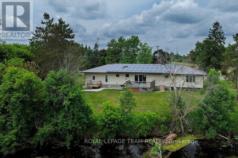 29224787/517-donald-b-munro-drive/carp/ottawa/ontario/K0A1L0_5