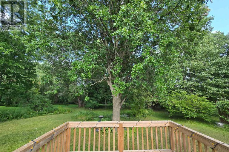 28656808/6481-rideau-valley-drive-n/manotick-south-to-roger-stevens/ottawa/ontario/K4M1B3_35