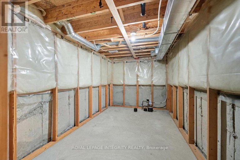 28906811/2018-winsome-terrace/fallingbrookgardenway-south/ottawa/ontario/K4A4Y4_39