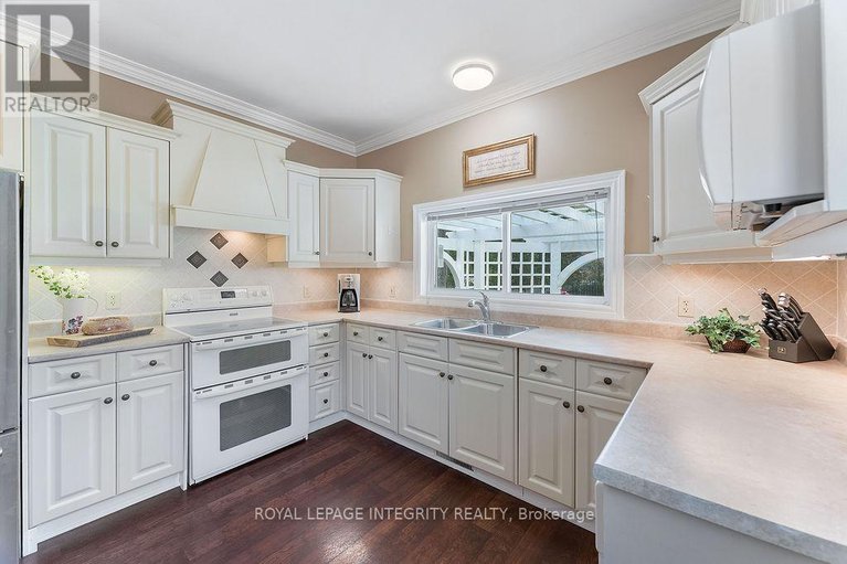 28694404/72-lakeshore-drive/morrisburg/south-dundas/ontario/K0C1X0_7