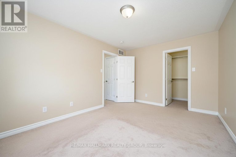 28978296/601-foxlight-circle/emerald-meadowstrailwest/ottawa/ontario/K2M0L9_24