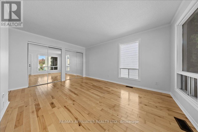 28883250/782-powers-street/town-of-rockland/clarence-rockland/ontario/K4K1L5_6