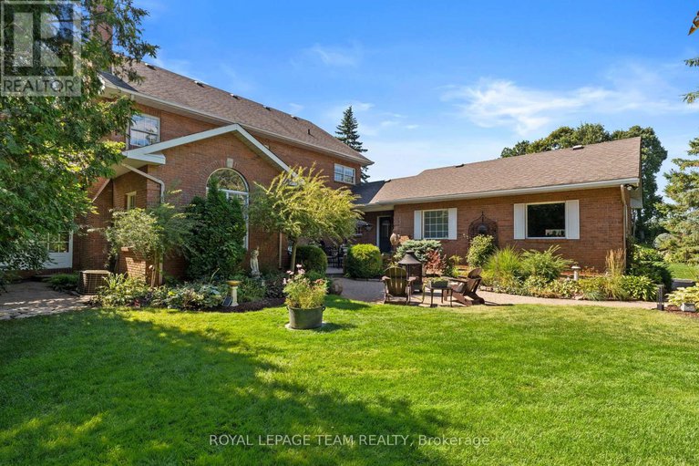 29403241/5557-pettapiece-crescent/manotick-village-manotick-estates/ottawa/ontario/K4M1C5_44