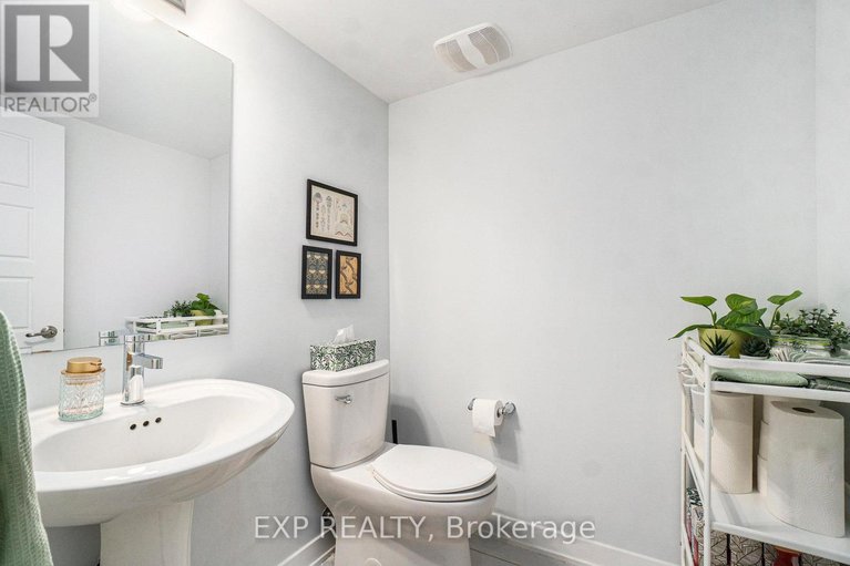 28977055/770-mikinak-road/cfb-rockcliffe-and-area/ottawa/ontario/K1K5A5_19