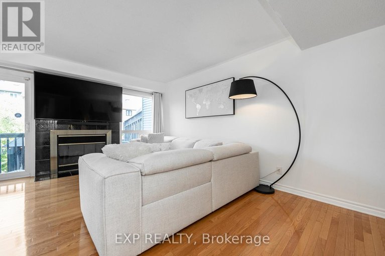 28786280/629-brome-crescent/fallingbrookridgemount/ottawa/ontario/K4A1T9_17