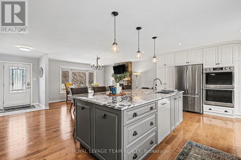 29445577/30-colonel-drive/north-grenville-twp-kemptville-south/north-grenville/ontario/K0G1J0_26