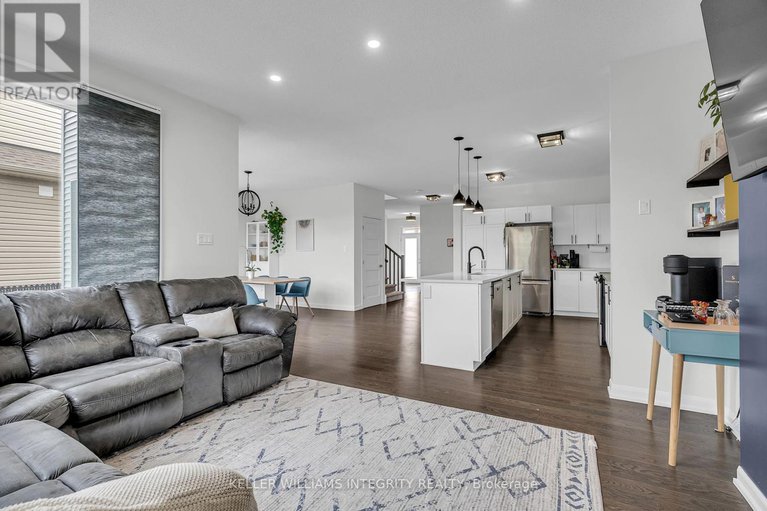 28230053/176-onyx-crescent/town-of-rockland/clarence-rockland/ontario/K4K1P6_20