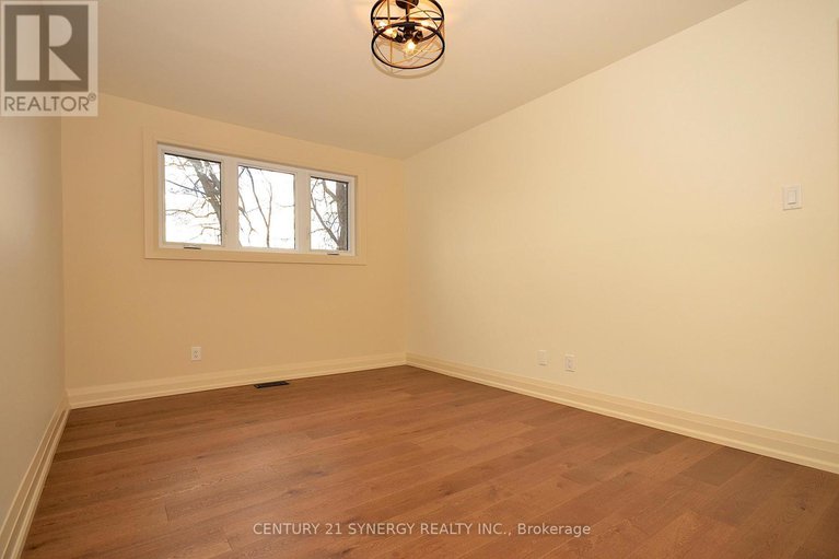 29094064/28-660-hochelaga-street/carson-meadows/ottawa/ontario/K1K2E9_29